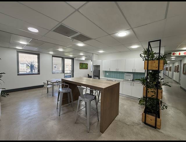 59.30M² SERVICED OFFICE TO LET IN ROSEBANK